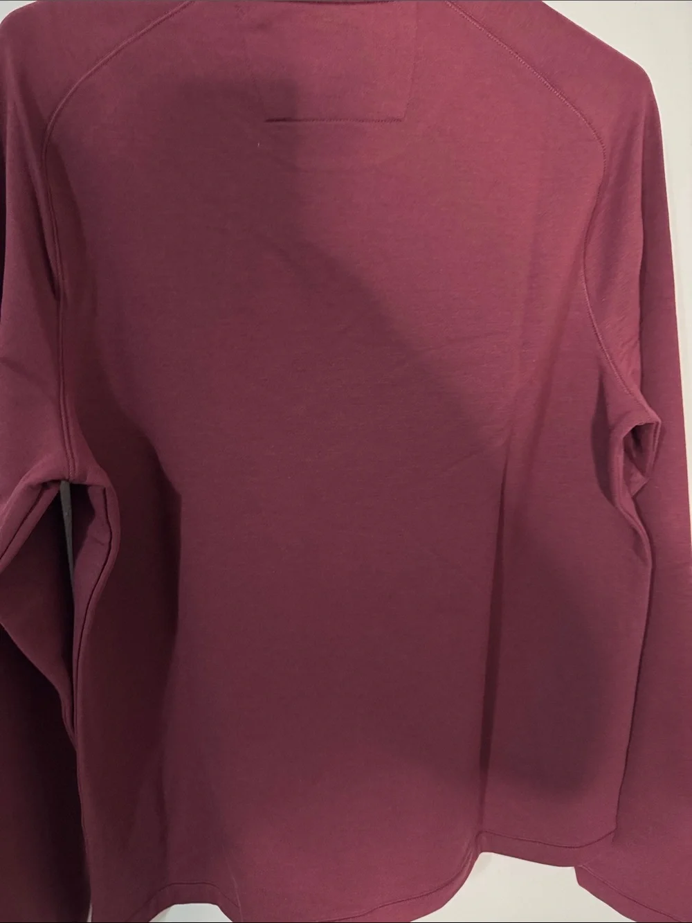 Banana Republic Men's Medium Long Sleeve Core Temp Crewneck Tee Burgundy NWT